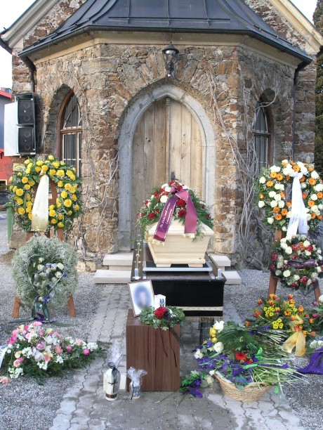 Verabschiedung Urnenkapelle St. Johann Bestattung Sterzl